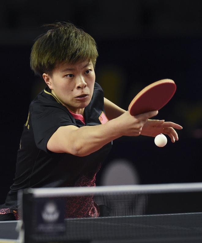 双方在比赛 双方在比赛